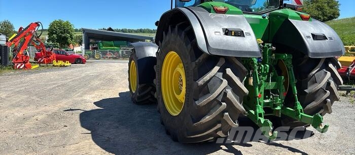 John Deere 8R 310 Traktori