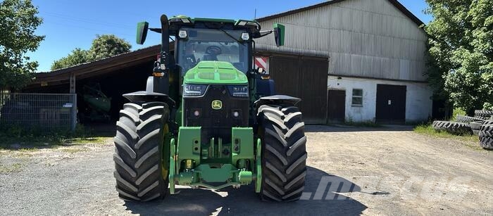 John Deere 8R 310 Traktori