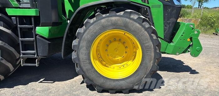 John Deere 8R 310 Traktori