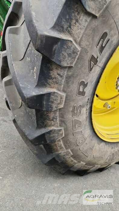 John Deere 8R 310 AutoPowr Tractoare