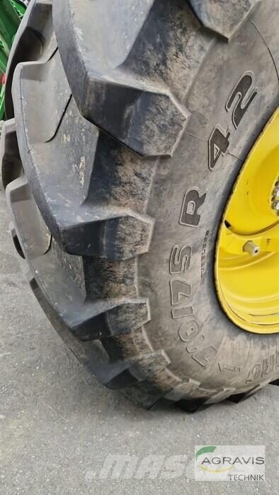 John Deere 8R 310 AutoPowr Traktoren