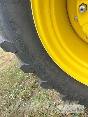 John Deere 8r310 Trattori
