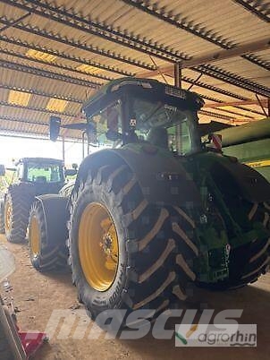 John Deere 8r310 Trattori