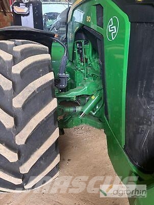 John Deere 8r310 Trattori