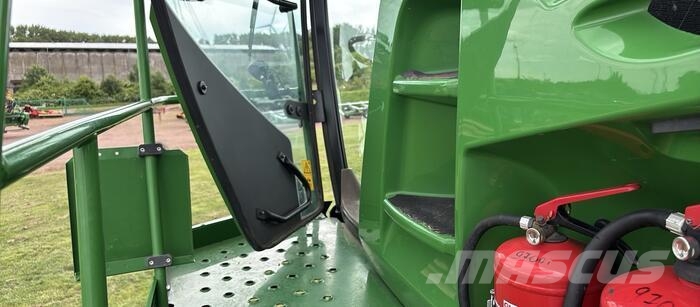John Deere 9700 Samochodné kosačky