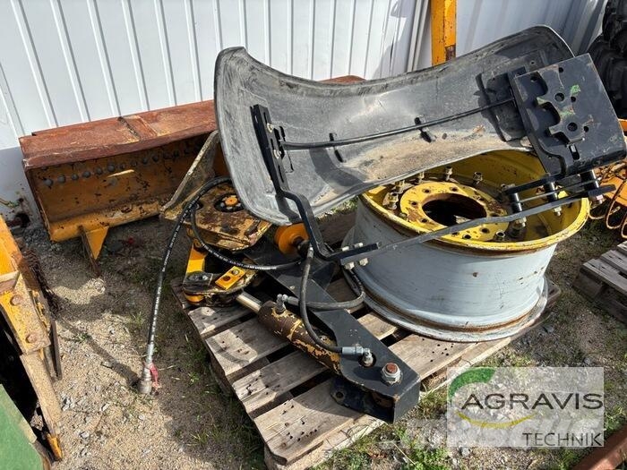 John Deere JOHN DEERE Traktori