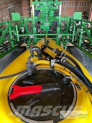 John Deere R732i power spray Pulverizadores arrastrados