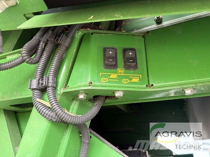 John Deere T 560 Kombajni