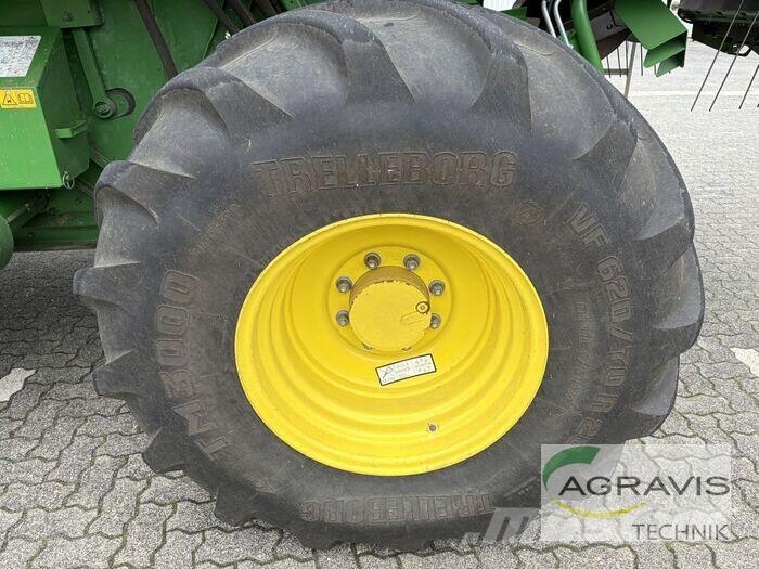 John Deere T 560 Kombajni