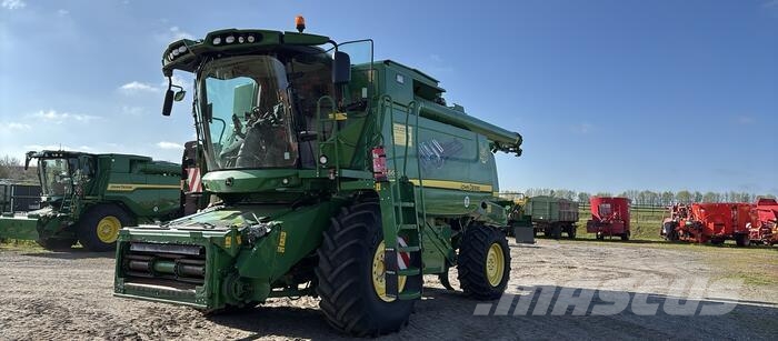 John Deere T 660 حصادات