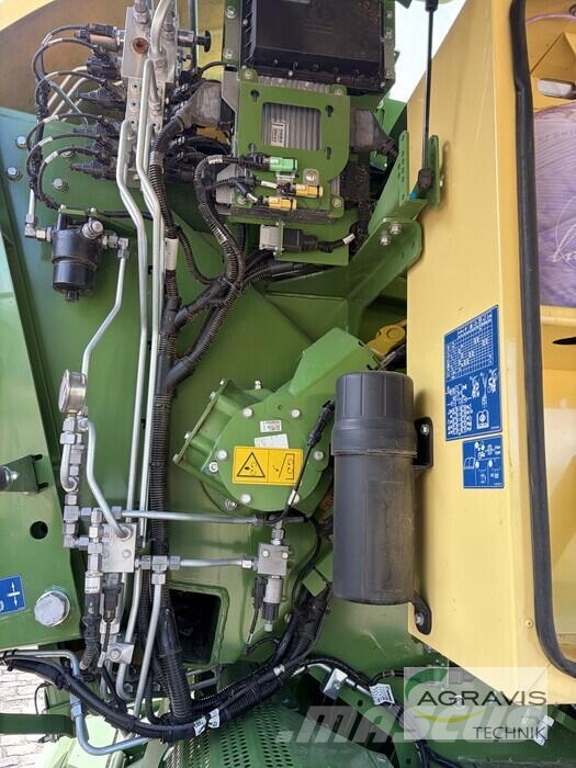 Krone BIG PACK 1270 HS Kanttipaalaimet