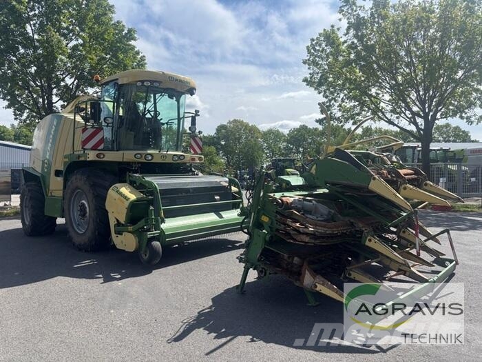 Krone BIG X 700 + Easy Collect 753 + Easy Flow 3001 自走式青贮饲料收割机