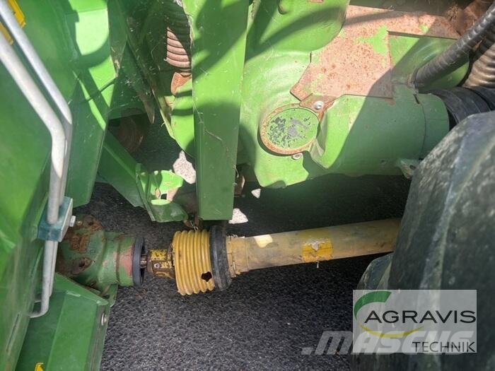 Krone BIG X 700 + Easy Collect 753 + Easy Flow 3001 自走式青贮饲料收割机