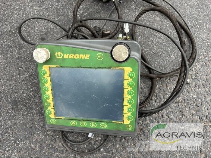 Krone SWADRO 1400 PLUS Ranghinatori