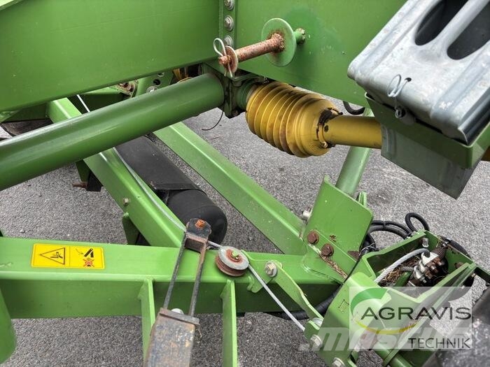 Krone SWADRO 1400 PLUS Ranghinatori