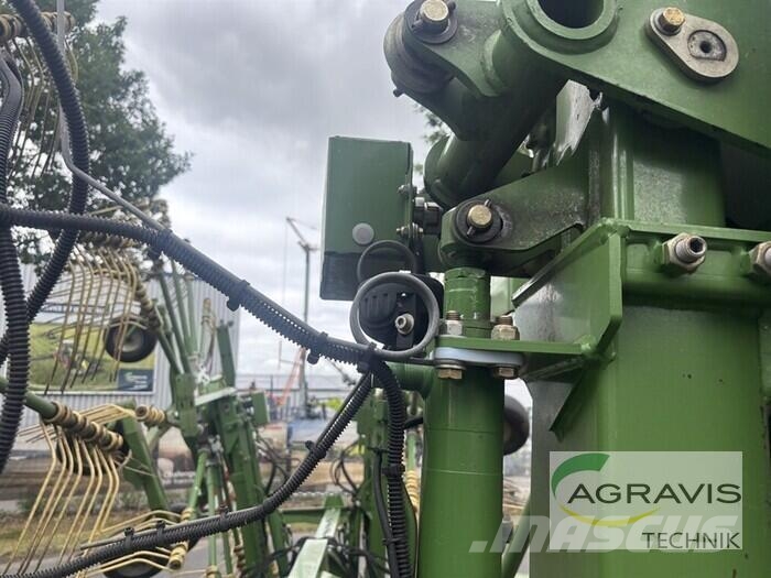 Krone SWADRO 1400 PLUS مكابس وميبسات التبن