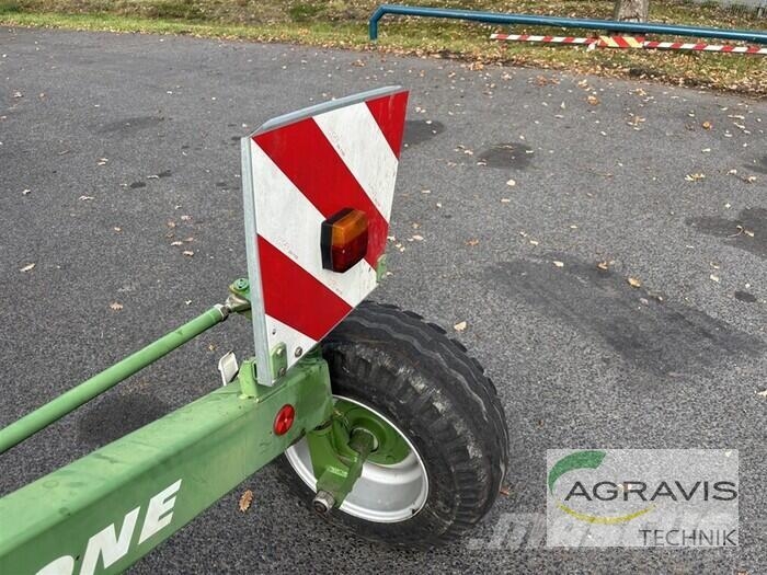 Krone SWADRO 810 Граблі і сінозворушувачі