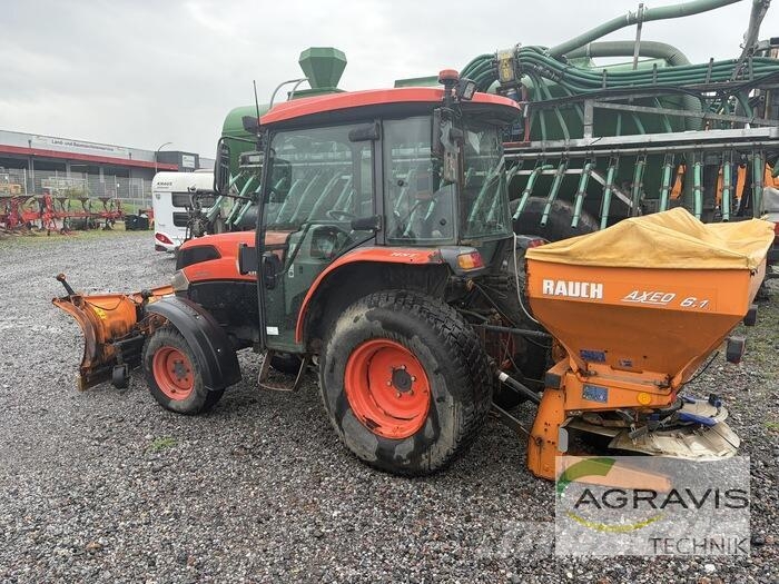 Kubota L2421 DHL Traktoren