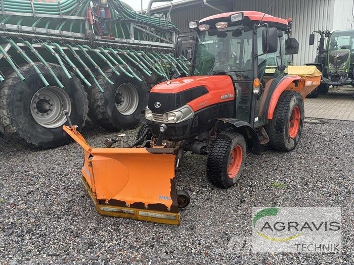 Kubota L2421 DHL Traktoren