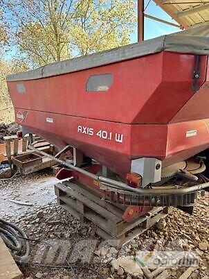 Kuhn AXIS 40.1W Semoir à engrais