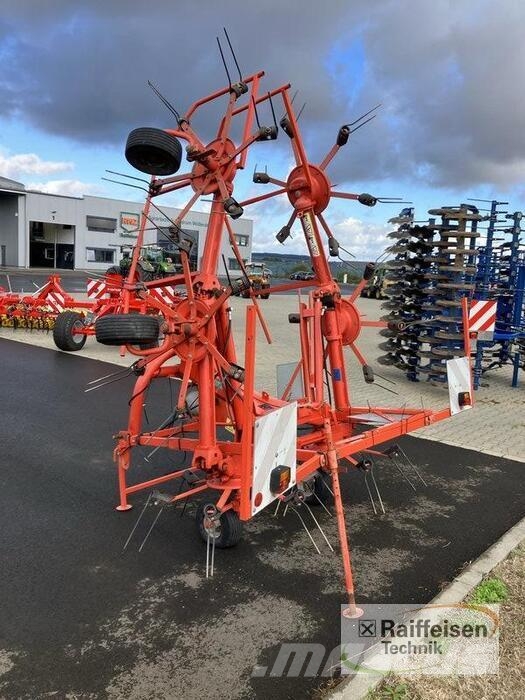 Kuhn GF642 Raker og høyvendere
