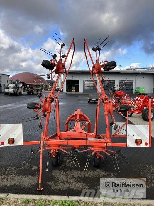 Kuhn GF642 Raker og høyvendere