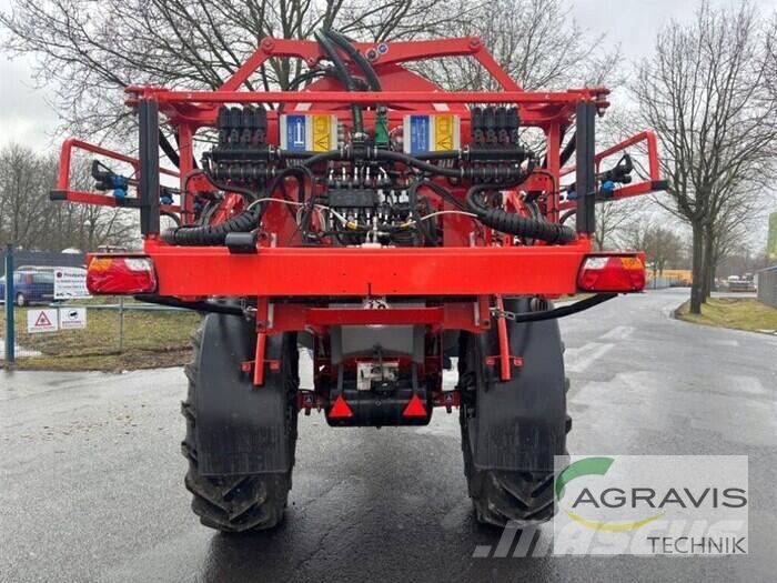 Kuhn LEXIS 3800 Trailed sprayers