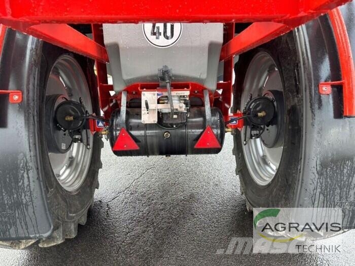 Kuhn LEXIS 3800 Trailed sprayers