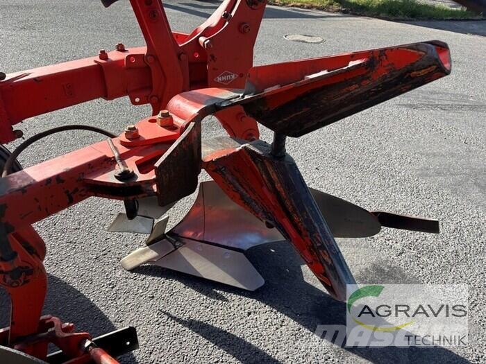 Kuhn MULTIMASTER 110-4T Pługi obrotowe