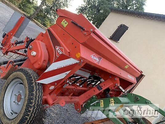 Kuhn PREMIA 300 Külvik-äkked