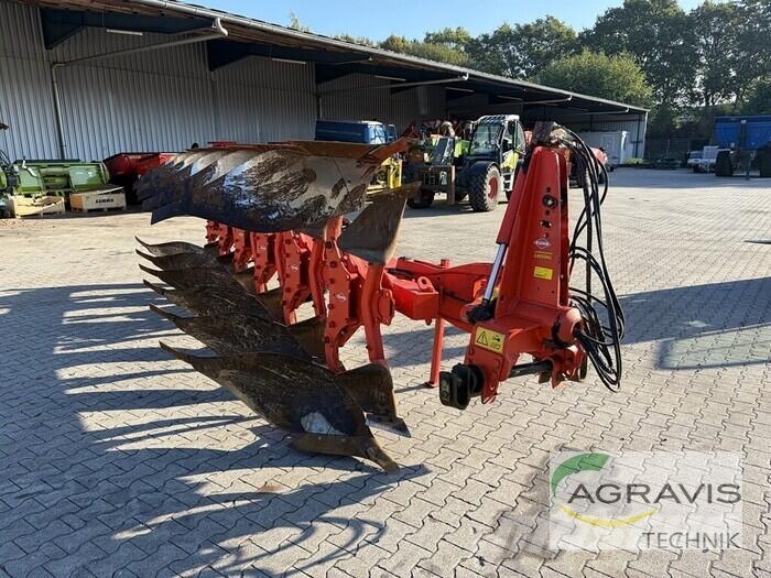 Kuhn VARI-MASTER 152 Dvojstranné pluhy
