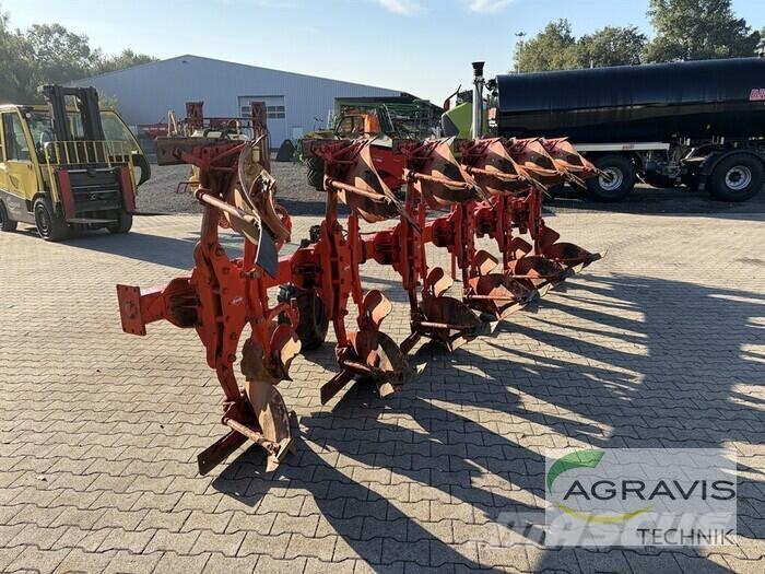 Kuhn VARI-MASTER 152 Dvojstranné pluhy