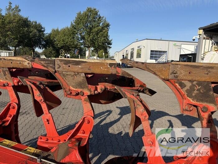 Kuhn VARI-MASTER 152 Dvojstranné pluhy
