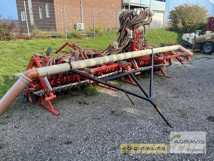 Kuhn VENTA LC 3000 مثاقيب