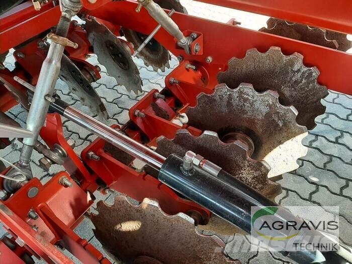 Kverneland U-DRILL 6M Kylvökoneet