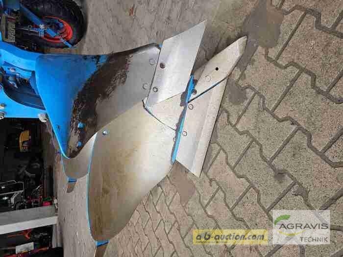 Lemken JUWEL 8 M V 5 N 100 محاريث عكسية