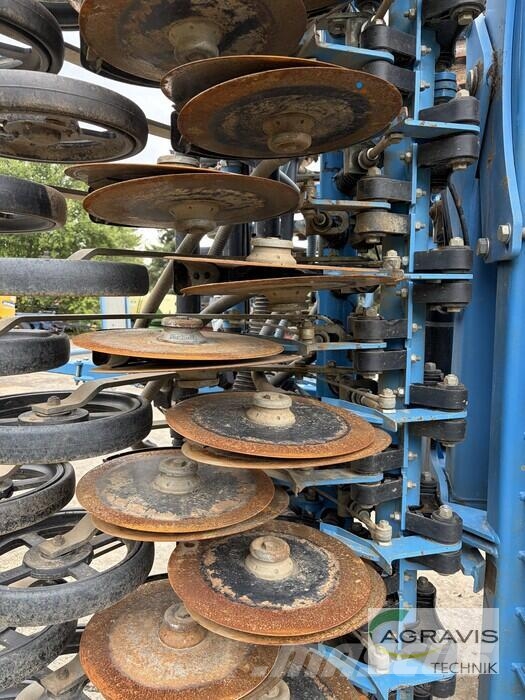 Lemken SOLITAIR 9/600 KA 드릴