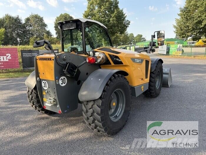 Liebherr T32-7 inkl. Schaufel + Gabel Manipuladores telescópicos agrícolas
