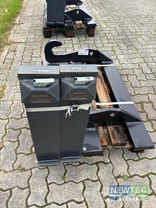 LSB Stahlbau GABELTRÄGER MIT PALETTENGABELN Overige veehouderijmachines