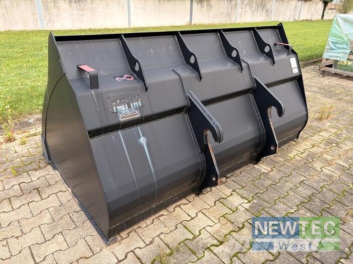 LSB Stahlbau LEICHTGUTSCHAUFEL 2500 MM 2700 L Ostali stroji in oprema za živino
