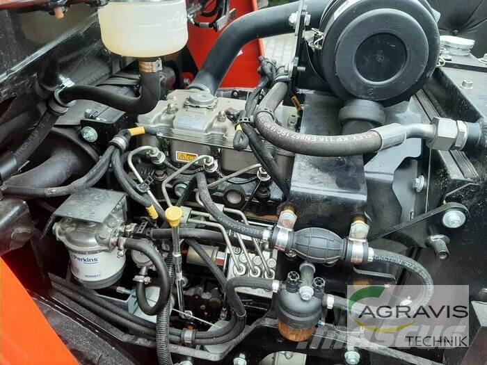 Manitou MLA 3-25 H لوادر بعجل