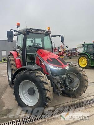 Massey Ferguson 5S 135 dyna 6 الجرارات