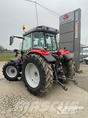 Massey Ferguson 5S 135 dyna 6 الجرارات