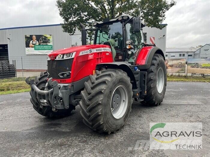 Massey Ferguson MF 8740 S DYNA VT EXCLUSIVE الجرارات