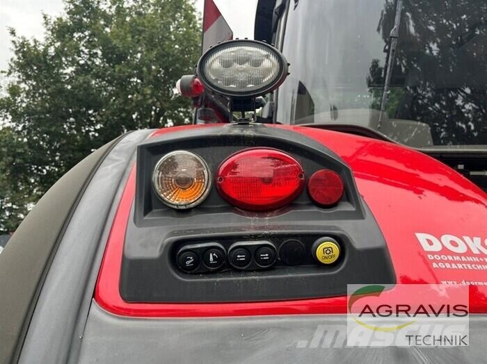 Massey Ferguson MF 8740 S DYNA VT EXCLUSIVE الجرارات