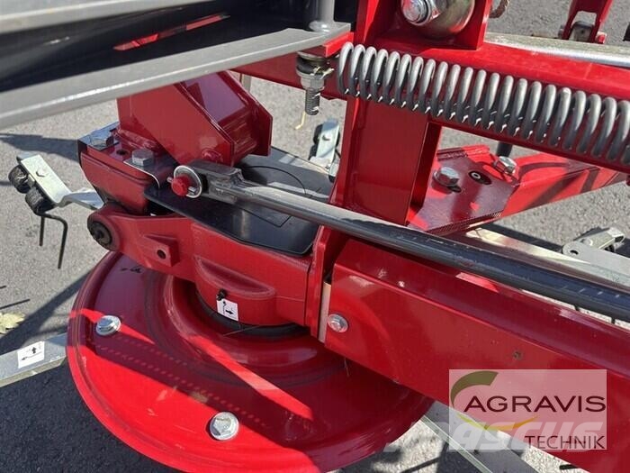 Massey Ferguson MF TD 524 DN テッダー・テッダーレーキ