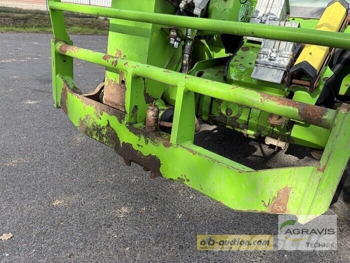Merlo P 27.6 農業用伸縮臂裝載機