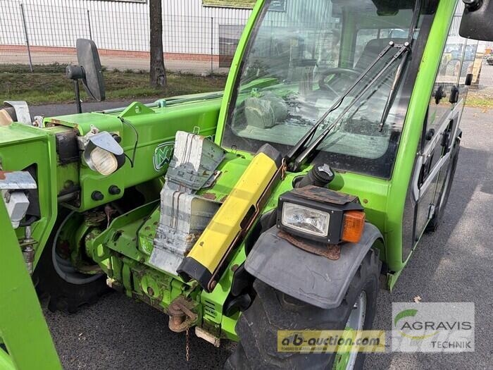 Merlo P 27.6 農業用伸縮臂裝載機