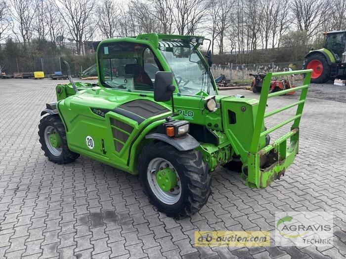 Merlo P 27.6 農業用伸縮臂裝載機