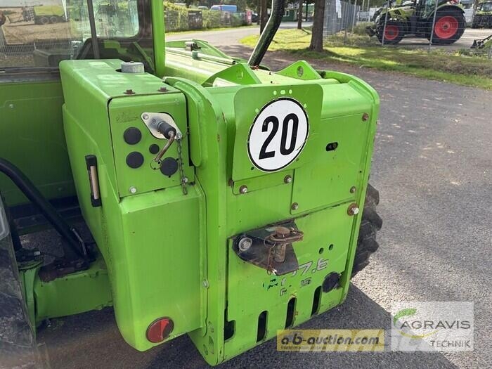 Merlo P 27.6 農業用伸縮臂裝載機